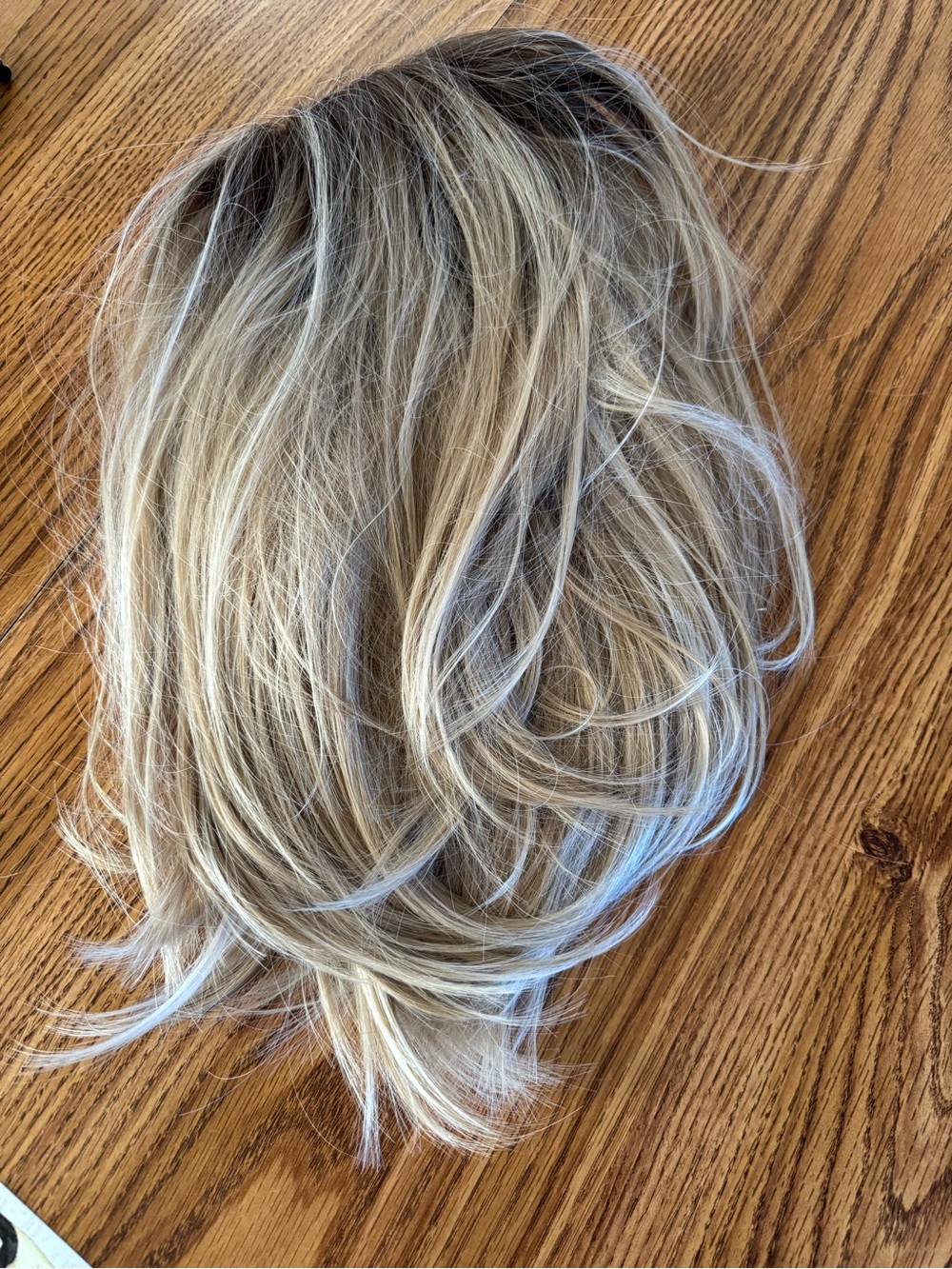 Medium Lengh Ombré Blonde Wig Halloween Cosplay
